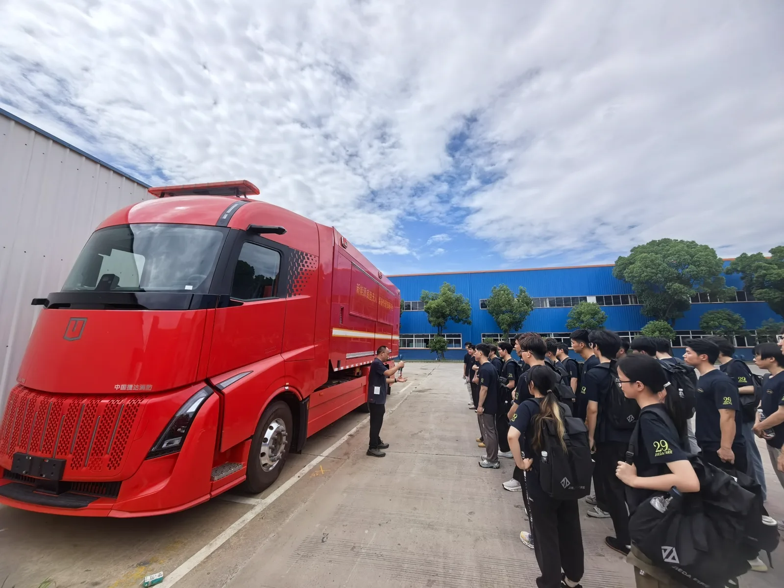 消防车辆整车现场观察